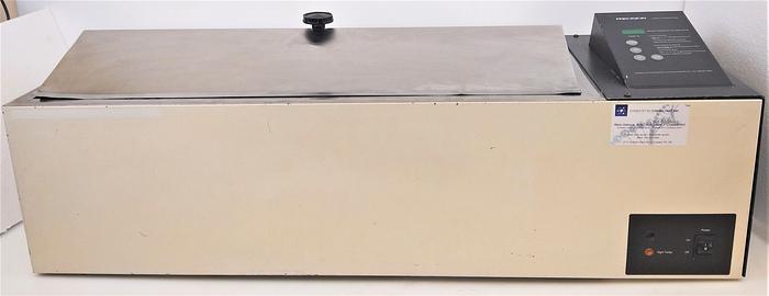 Used Precision 253 (2863) Coliform Bath with Gabled Lid - 34.5L